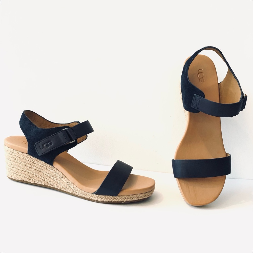 NEW UGG Eisley Wedge Sandal, Navy